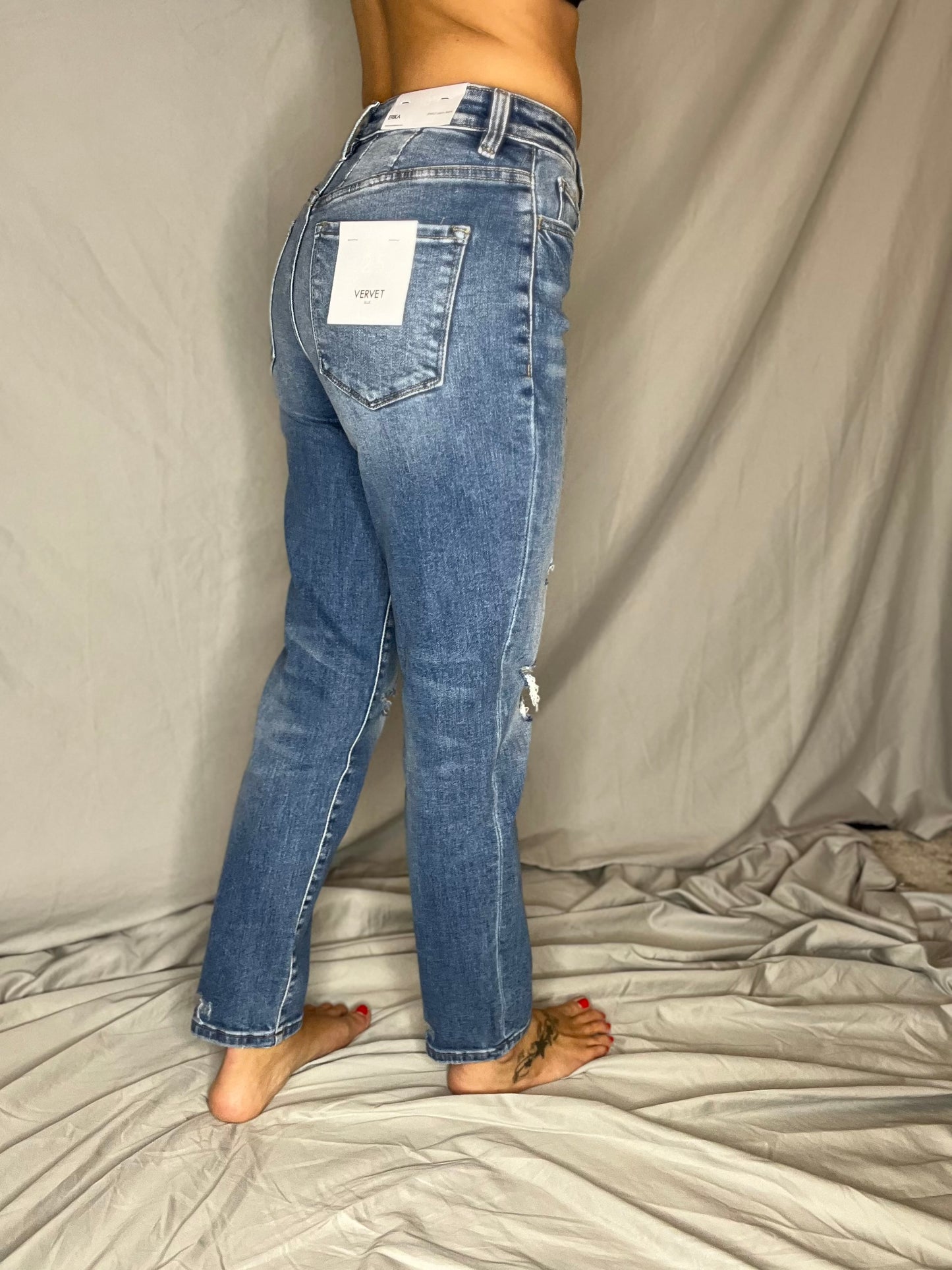 Vervet Super High Rise Crop Mom Jeans