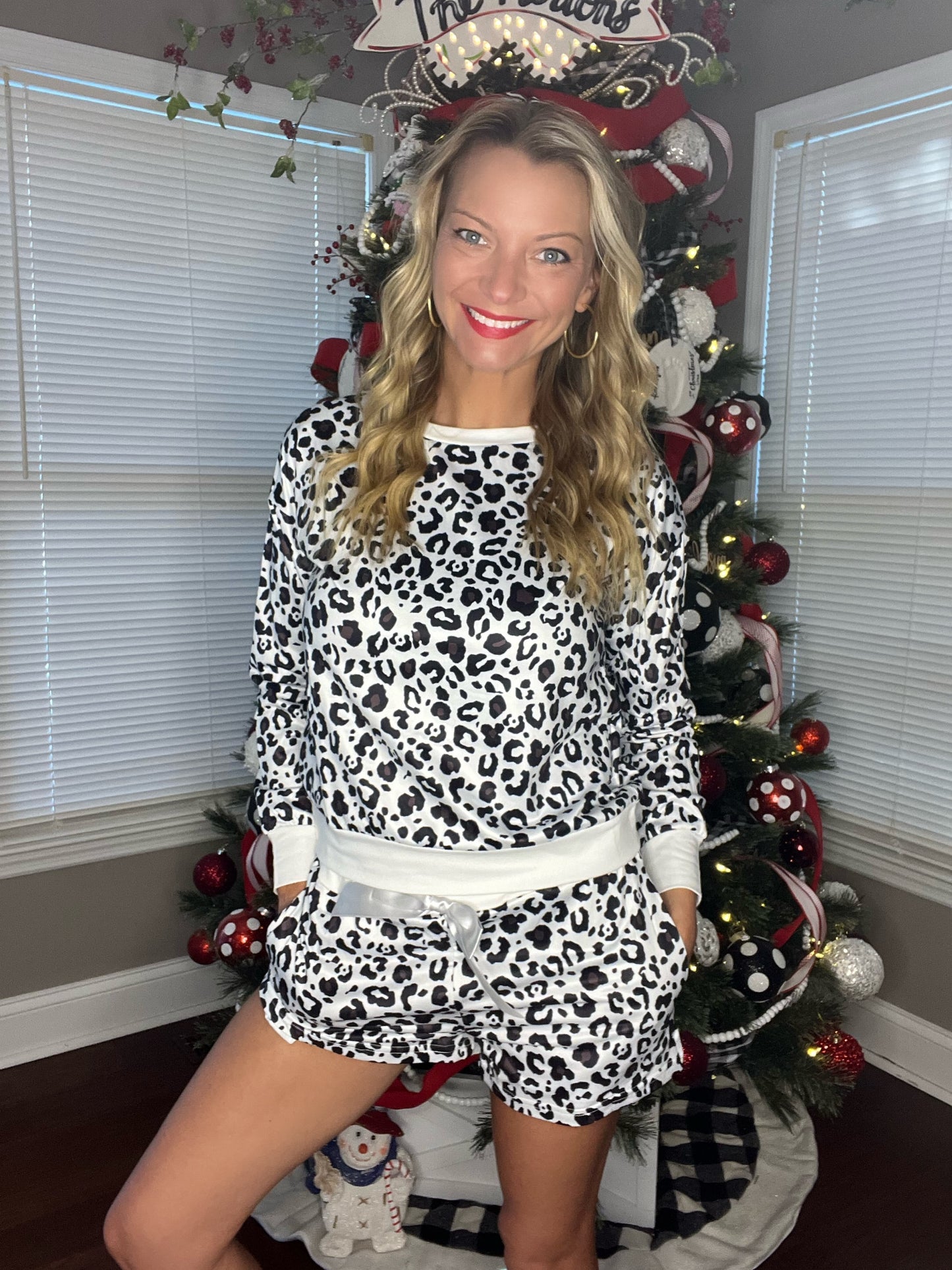 Women’s Long Sleeve & Shorts Leopard pajamas