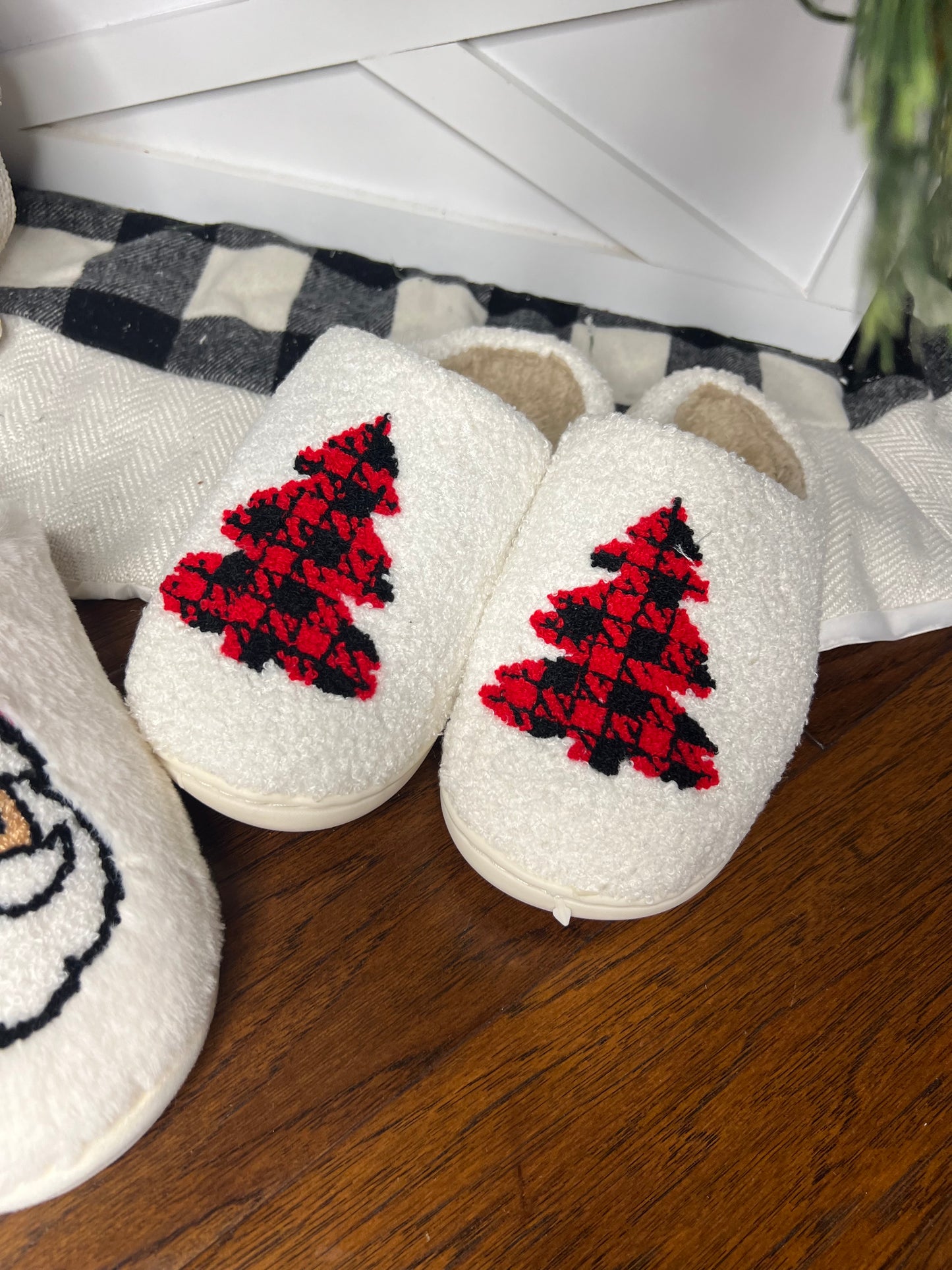 Women’s Christmas Tree Slippers